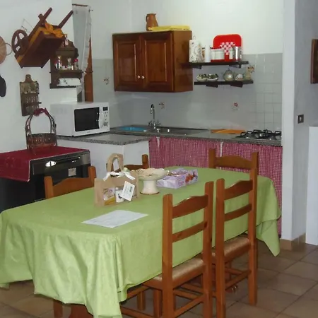 Casa Indipendente Immersa Nel Verde Holiday home *